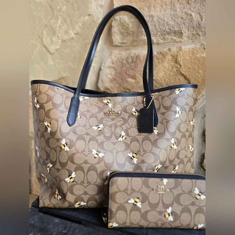 Coach Signature Pattern With Bees City Tote and Coach Matching Wallet